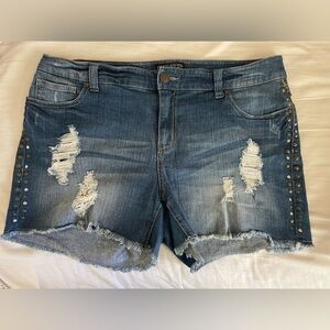 Forever 21 Plus Size Distressed Studded Jean Shorts - Size 12